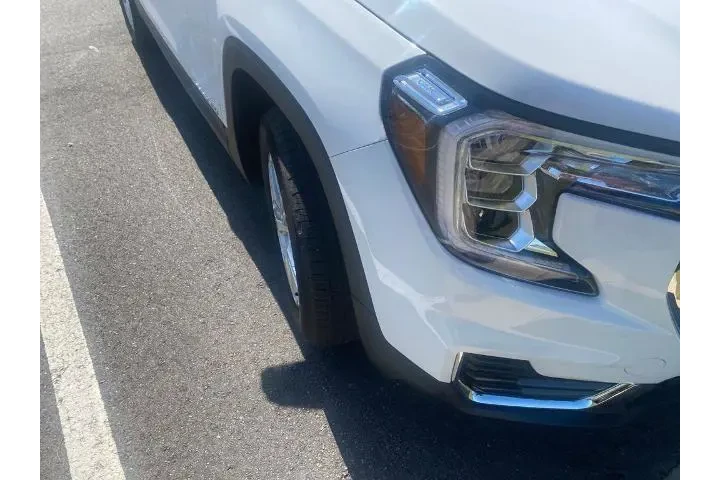 $24987 : GMC Terrain 2024 SLE 4dr SUV image 9