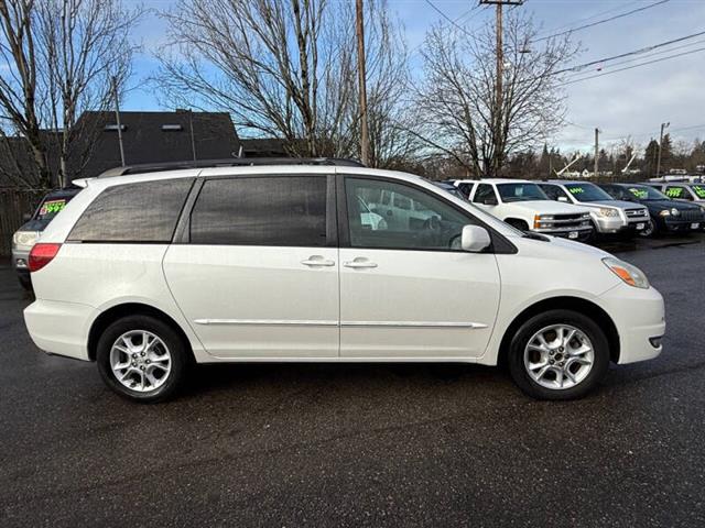 $9998 : 2005 Sienna XLE 7 Passenger image 10