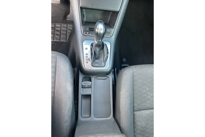 2013 Tiguan S 4Motion image 4
