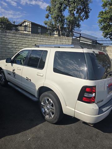 $3500 : Vendo una ford explorer image 2