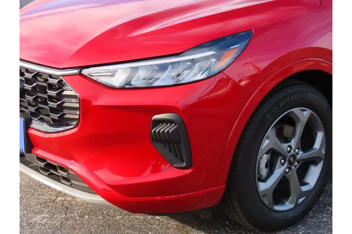 $24999 : Ford Escape 2023 ST-Line 4dr image 3