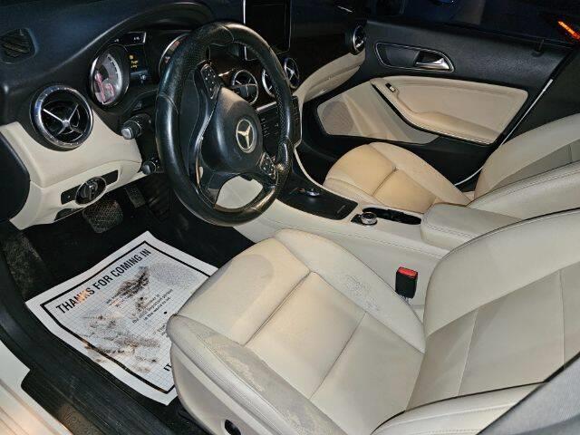 $9490 : Se vende Mercedes Benz image 1