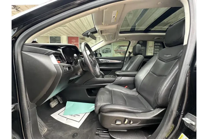 $15499 : 2017 XT5 Luxury image 10