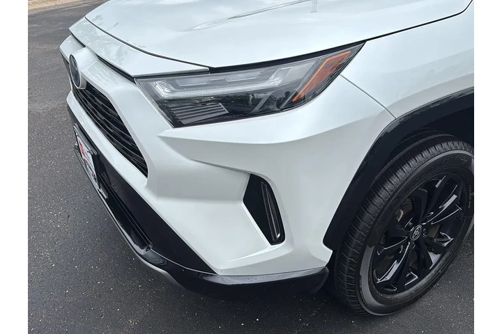 $40187 : Gold Certified 2024 RAV4 Hybr image 6