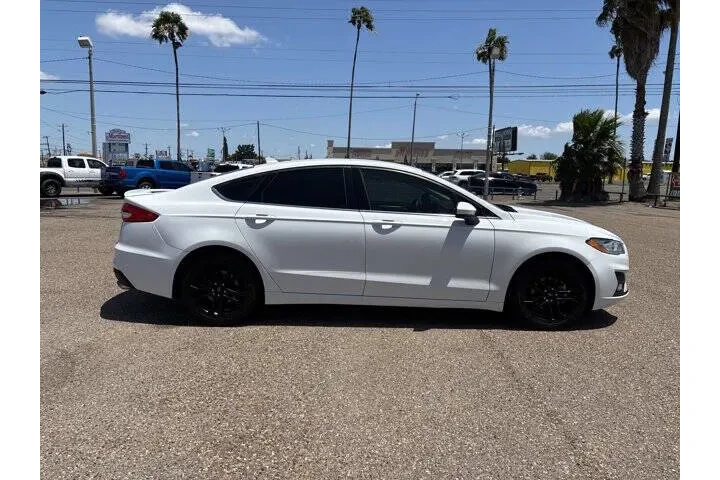 $16973 : 2019 Fusion SE image 5