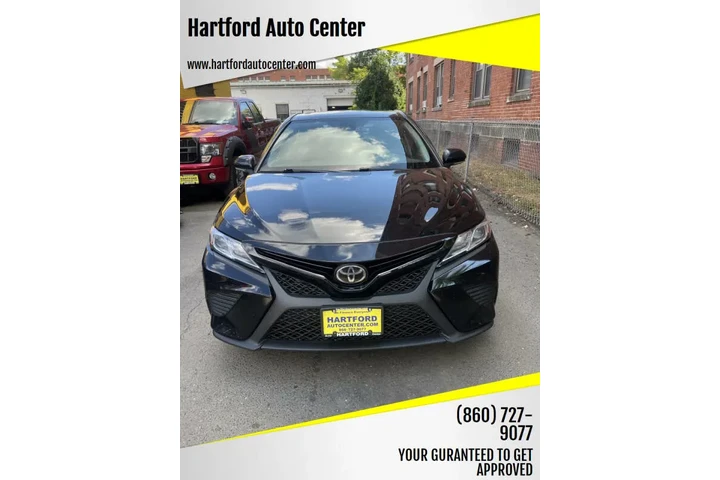 $17499 : 2020 Camry SE image 1