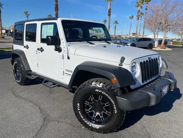 $17637 : 2015 Jeep Wrangler image 1