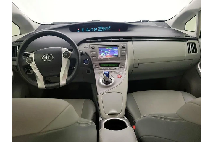 $15998 : Toyota Prius 2015 Four 4dr H image 9