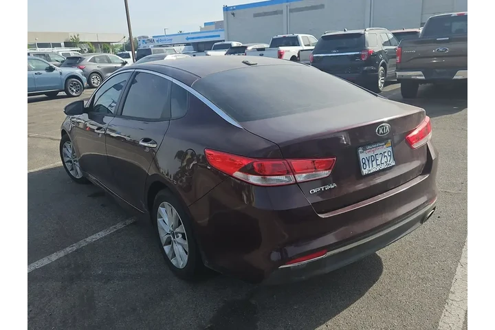 $10000 : Kia Optima 2016 LX 4dr Sedan image 6