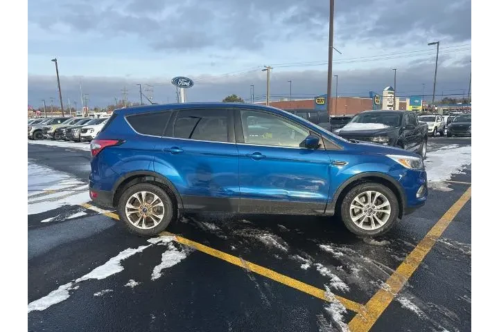 $11000 : Ford Escape 2017 AWD SE 4dr image 4