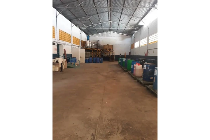 $150000 : Venta galpon 650 Antimano 🇻🇪 image 3