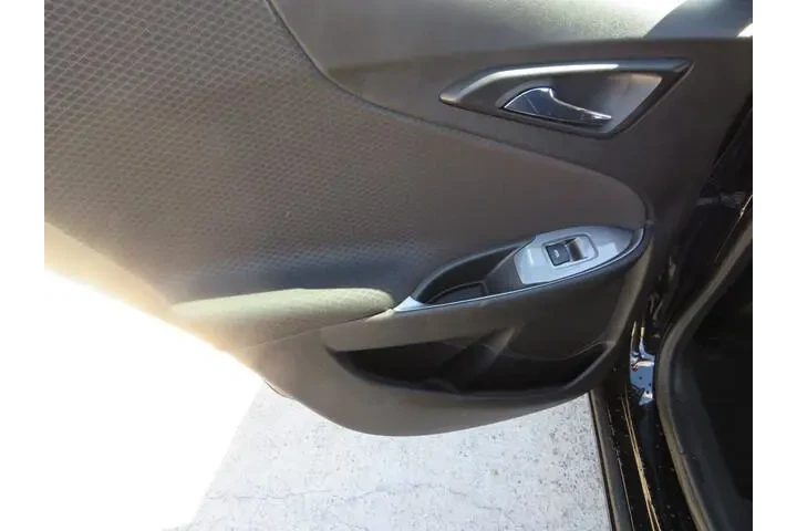 $24491 : Chevrolet Malibu 2023 RS 4dr image 6