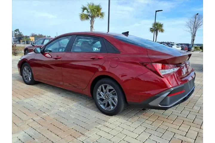 $26995 : Hyundai ELANTRA Hybrid 2024 image 3