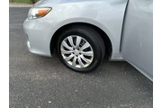 $12992 : 2013 Corolla LE thumbnail