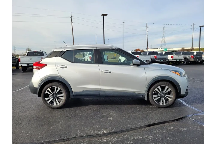 $12597 : Nissan Kicks 2018 S 4dr Cros image 2