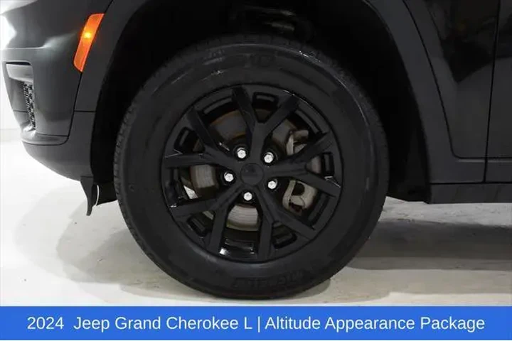 $29500 : Jeep Grand Cherokee L 2024 4 image 6