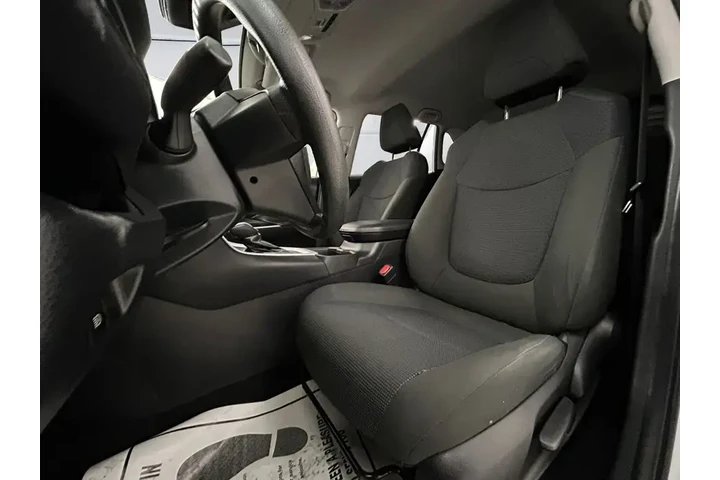 $28791 : Toyota RAV4 2024 AWD LE 4dr image 8