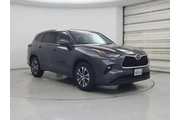 Toyota Highlander 2022 XLE 4