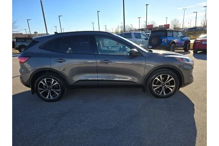 $24500 : Ford Escape 2022 AWD SEL 4dr image 6