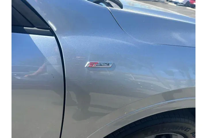 $20981 : Ford Escape 2024 AWD ST-Line image 2