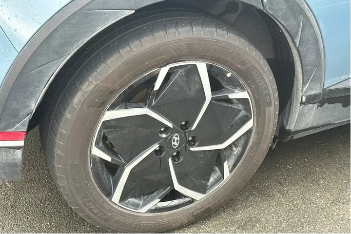 $25990 : Hyundai IONIQ 5 2024 AWD SEL image 7