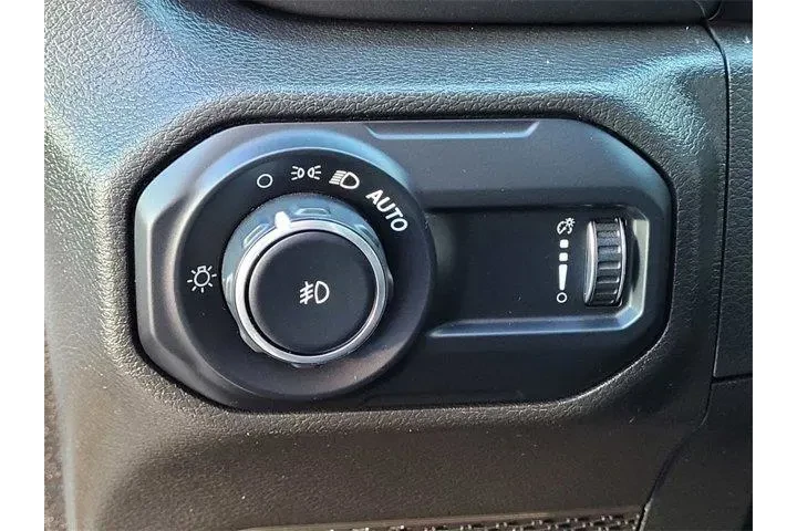 $34288 : Jeep Wrangler 2023 4x4 Sport image 8