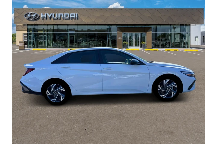 $21000 : Hyundai ELANTRA 2025 SEL Spo image 9