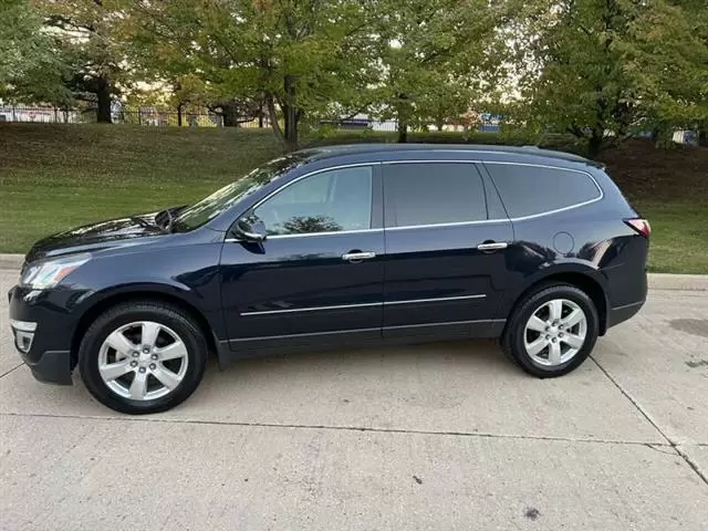 $16995 : 2017 Traverse Premier image 9