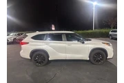 $36887 : Toyota Highlander 2023 XLE 4 thumbnail