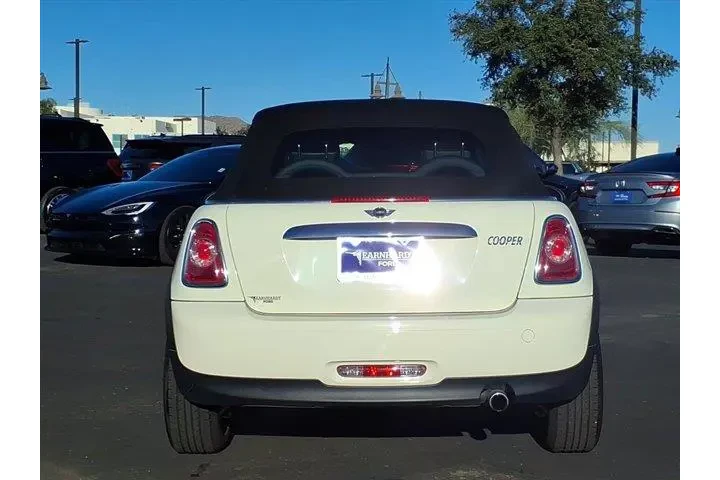 $12892 : MINI Convertible 2015 Cooper image 5