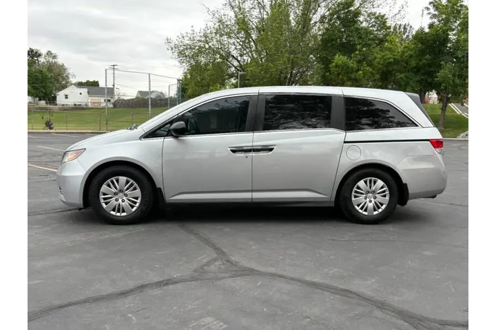 $7900 : 2014 Odyssey LX image 8