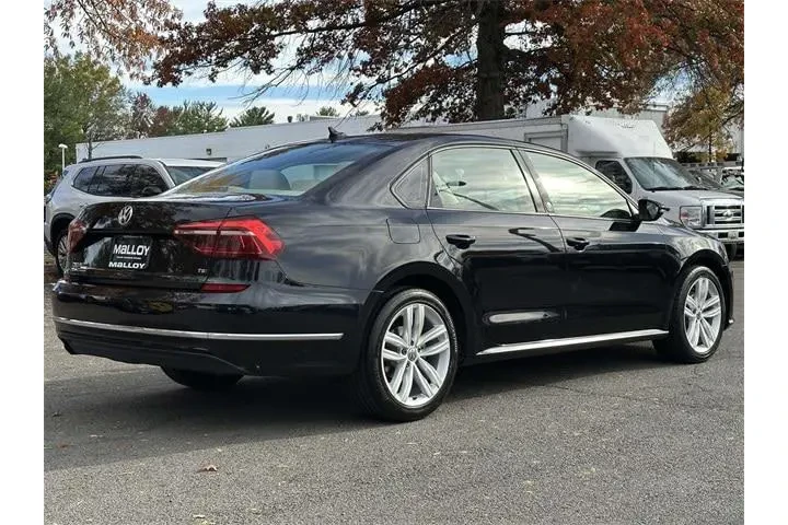 $11900 : Volkswagen Passat 2019 Wolfs image 4