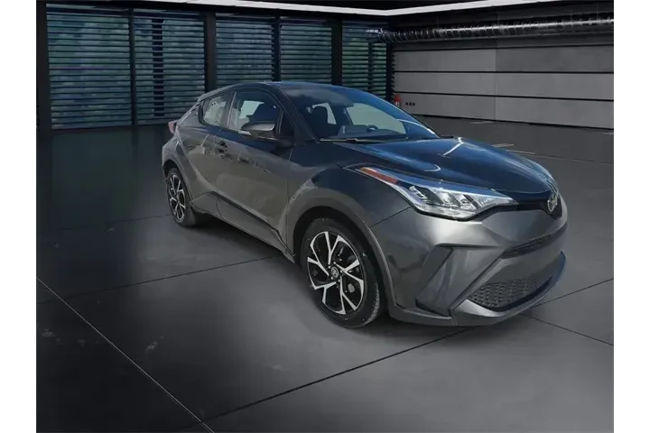 $22788 : Toyota C-HR 2021 XLE 4dr Cro image 2