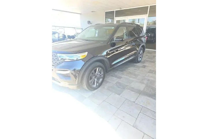 $33982 : Ford Explorer 2023 AWD XLT 4 image 7