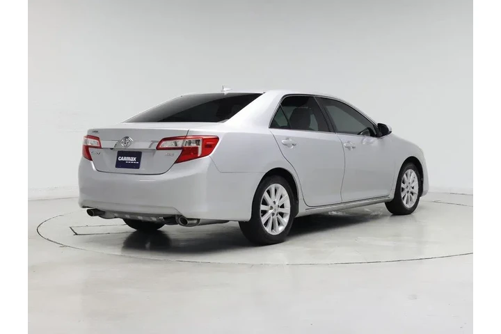 $17998 : Toyota Camry 2014 XLE V6 4dr image 8