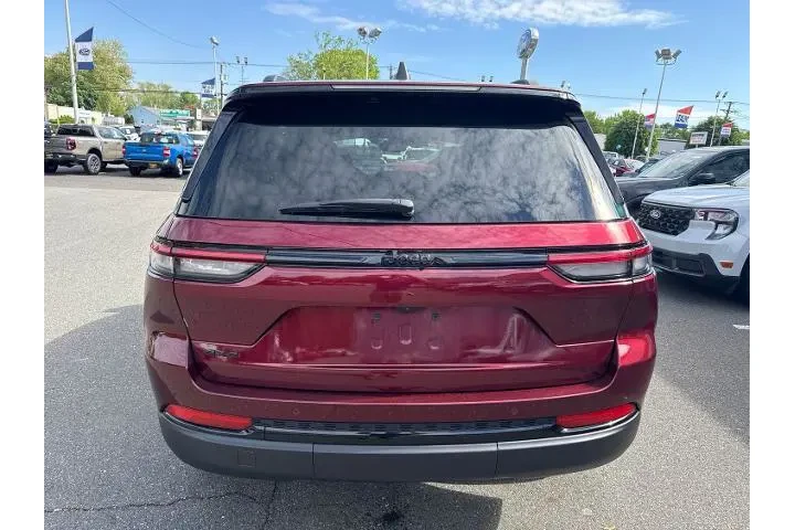$36500 : Jeep Grand Cherokee 2024 4x4 image 8