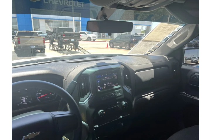 $27668 : 2020 Silverado 1500 Custom image 10