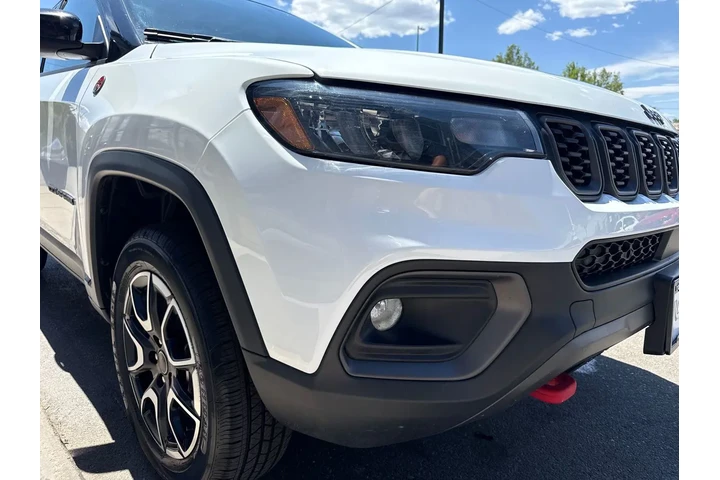 $24995 : 2025 Compass Trailhawk 4x4 image 8