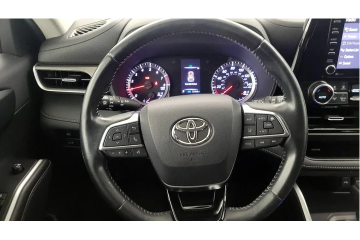 $30998 : Toyota Highlander 2021 AWD L image 10