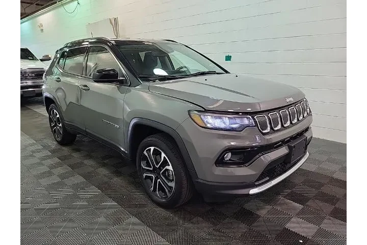 $27260 : Jeep Compass 2022 4x4 Limite image 2