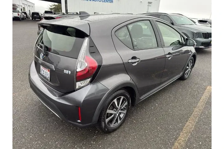 $14995 : Toyota Prius c 2018 Three 4d image 6