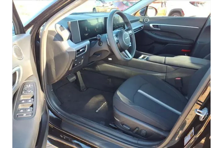 $27990 : Hyundai SONATA 2024 SEL 4dr image 6