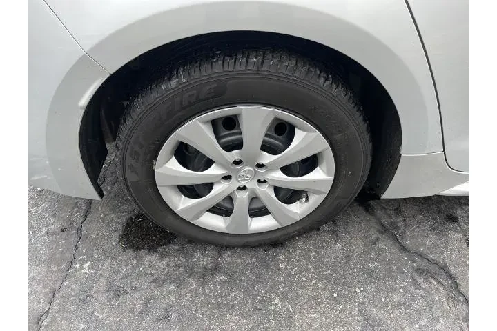 $16988 : Toyota Corolla 2022 LE 4dr S image 9