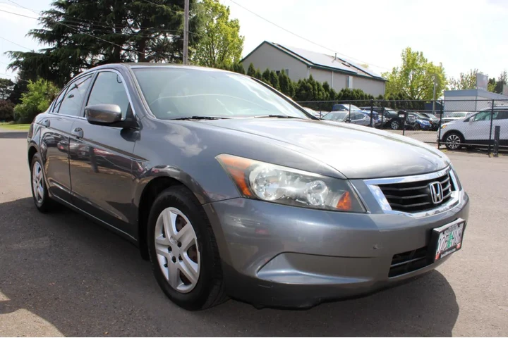 $9995 : 2010 Accord Sdn 4dr I4 Auto LX image 8