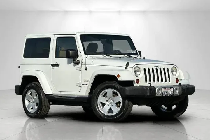 $14995 : Jeep Wrangler 2012 4x4 Sahar image 1