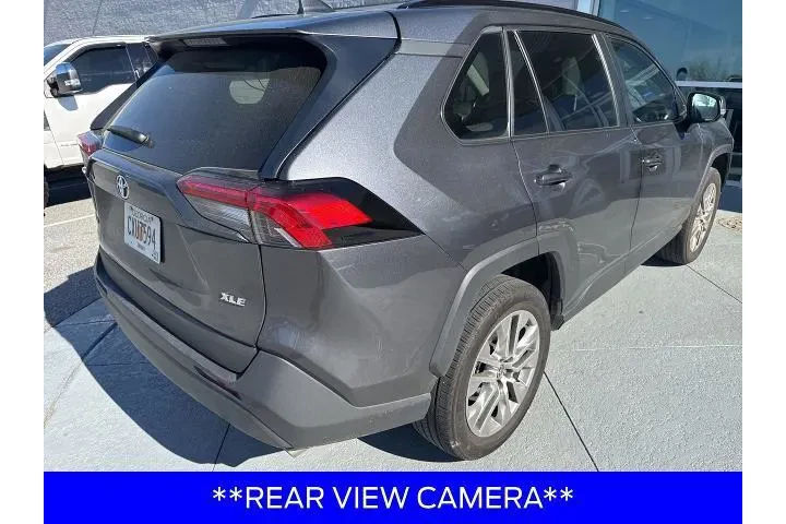 $32998 : Toyota RAV4 2023 XLE Premium image 4