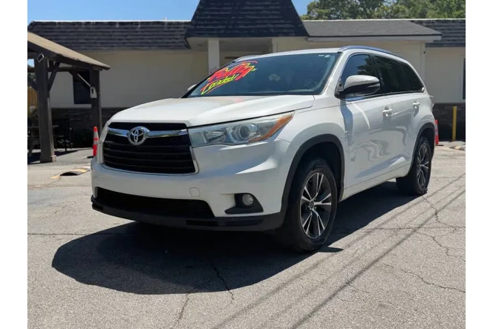 $19900 : 2016 Highlander XLE image 3