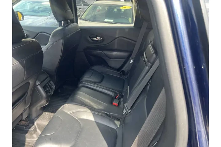 $7999 : 2015 Cherokee Limited image 10