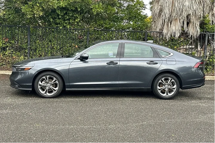 $24588 : Honda Accord 2024 EX 4dr Sed image 6