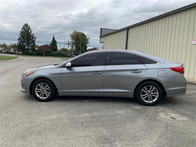 $8999 : 2016 Sonata SE image 9